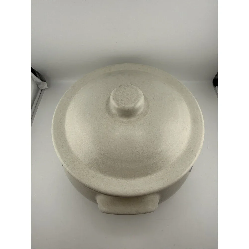 Vintage Pfaltzgraff Yorktowne 2 qt. Covered Casserole w/Lid